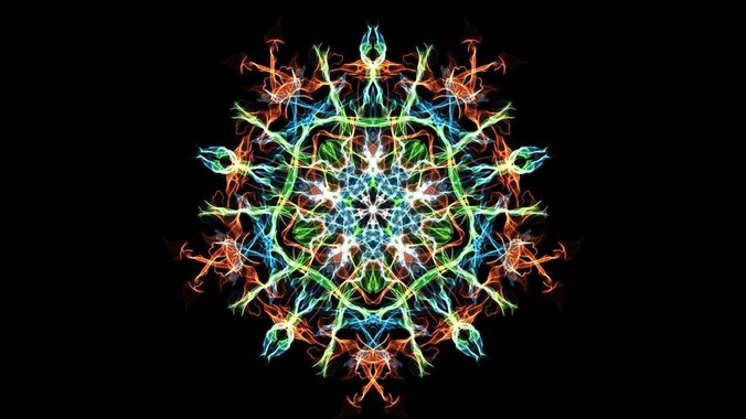 邻居家小孩来敲门问WiFi密码，告诉他之后，他竟然几部手机电视全用上。你说该怎么办？